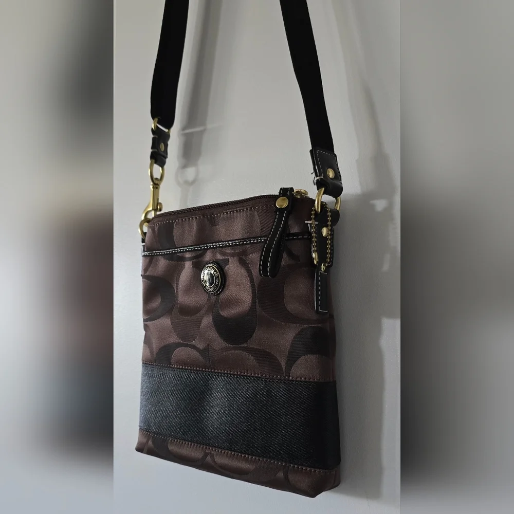 Vintage Coach Kitt Crossbody Bag Purse Brass Hardware‎ New Condition